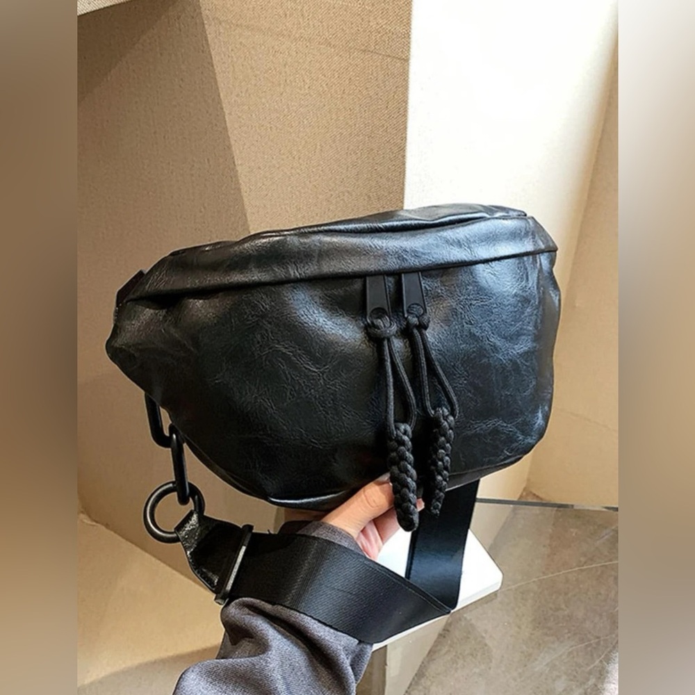 New Crossbody Bag, Fanny Pack - Picture 8 of 9